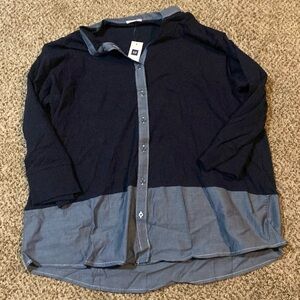 Gap woman’s top. Size xl